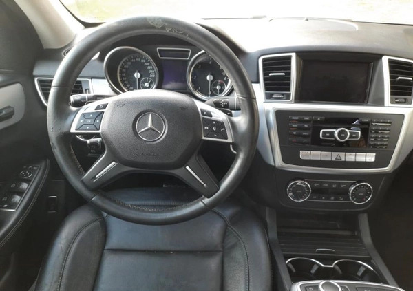 Mercedes-Benz ML cena 27900 przebieg: 98450, rok produkcji 2014 z Giżycko małe 466